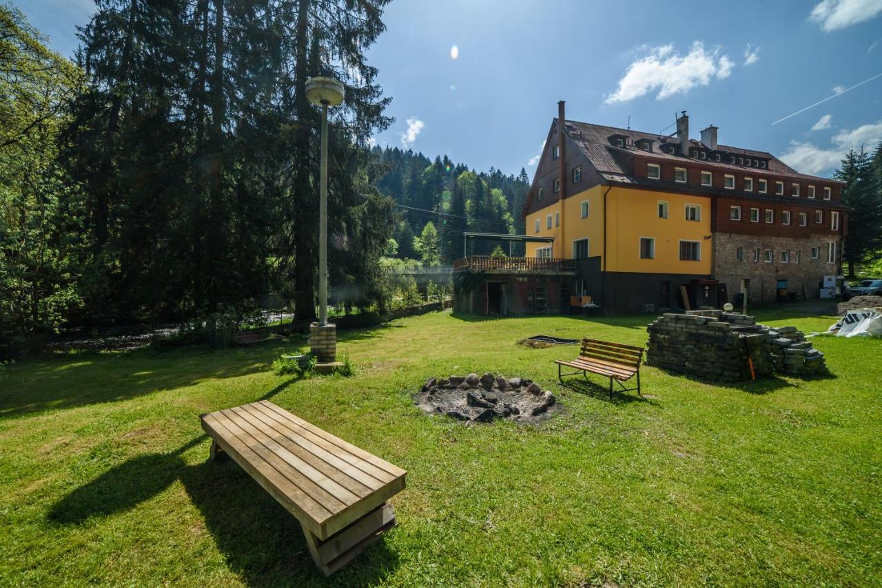Chata Cenkovka Srni Bagian luar foto